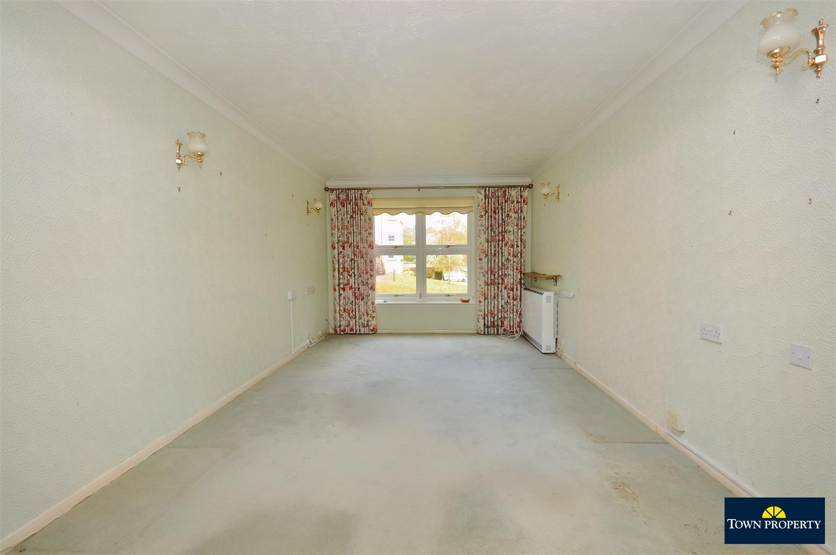 Property Details for Fairfield Road Eastbourne BN20 7NF Town